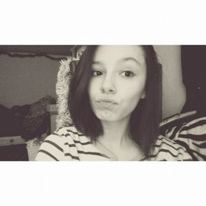 Meet your Posher, Julia